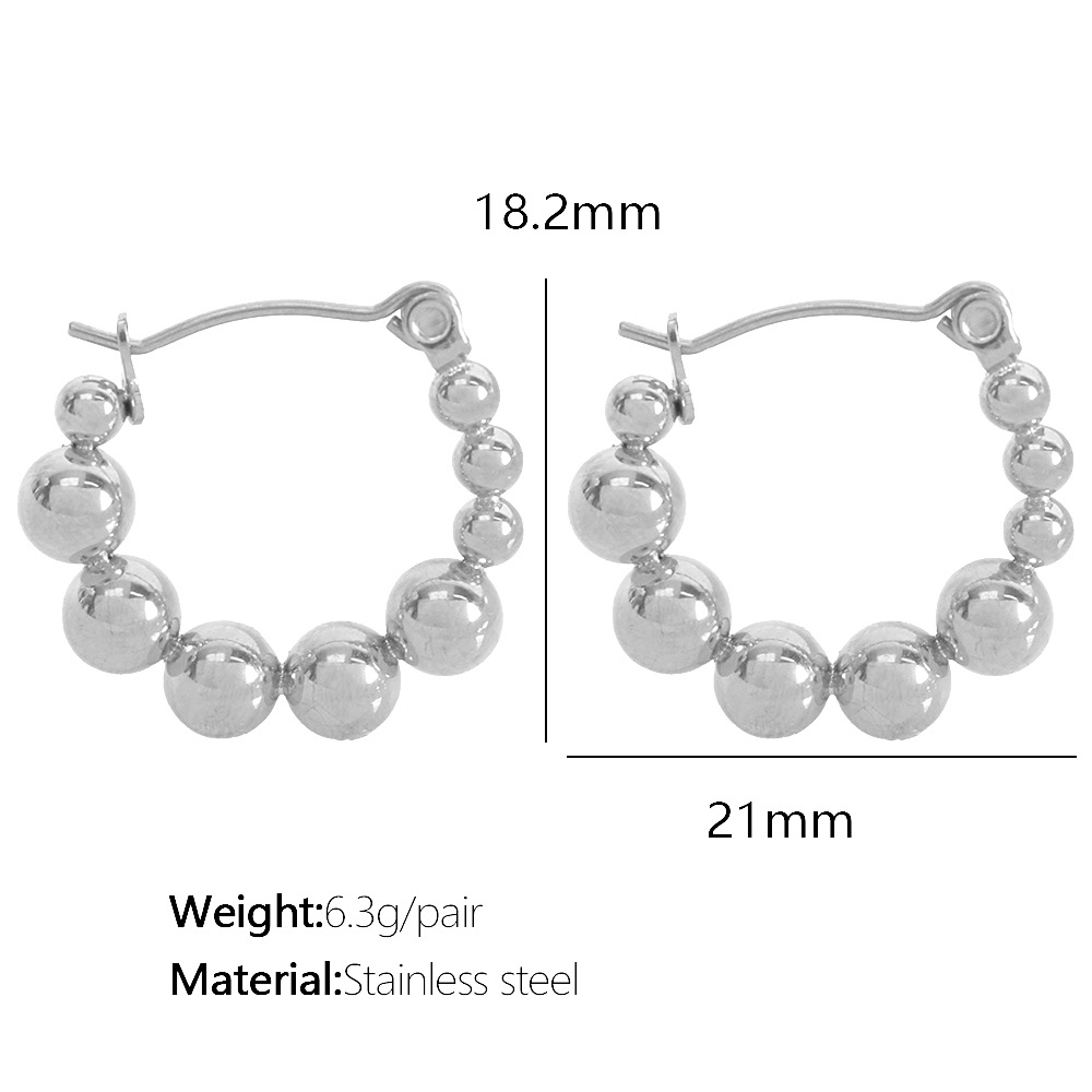 2:EH520 silver earrings
