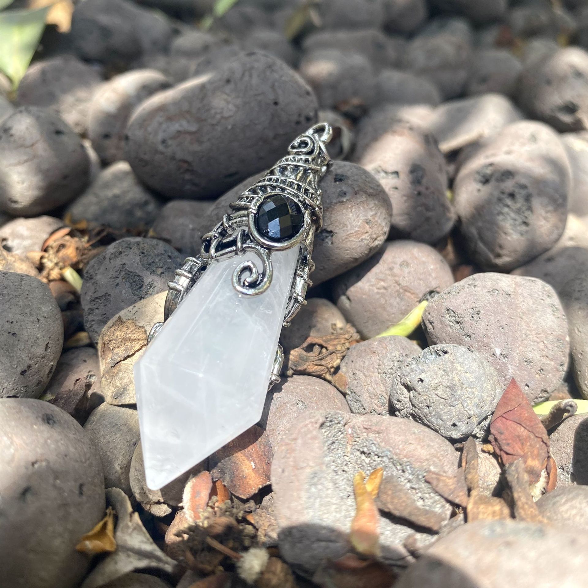 2:Antique silver color Clear Quartz