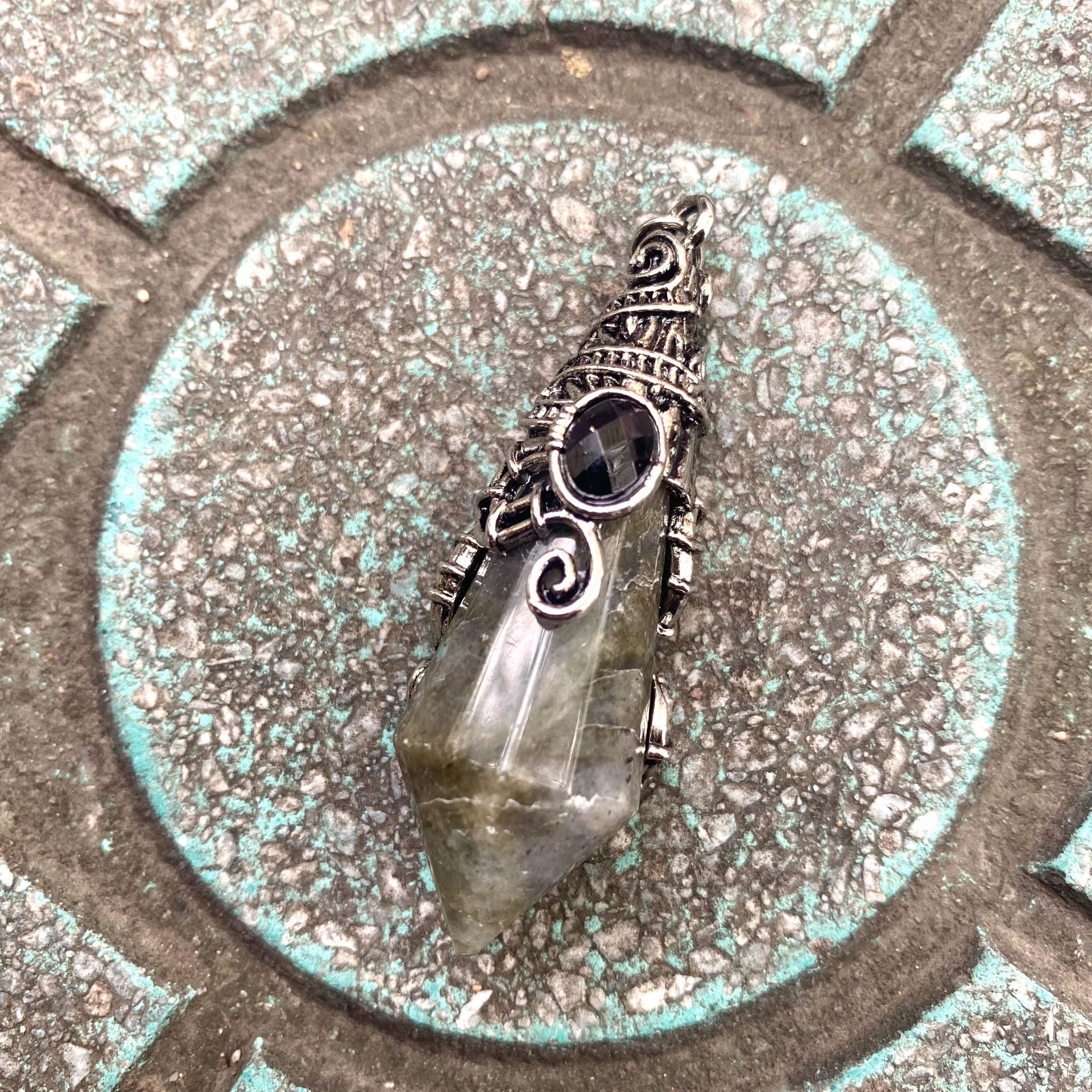 8:Antique silver color labradorite