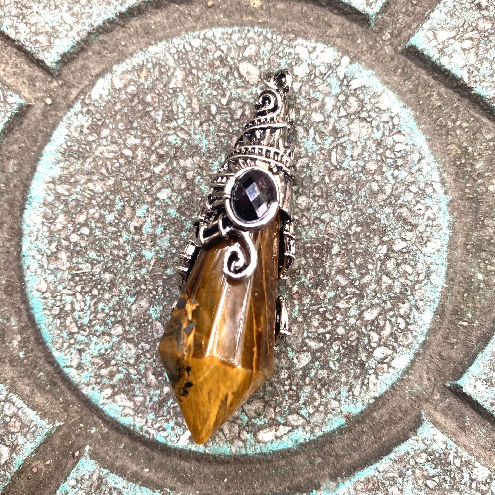 10:Antique silver color tiger eye