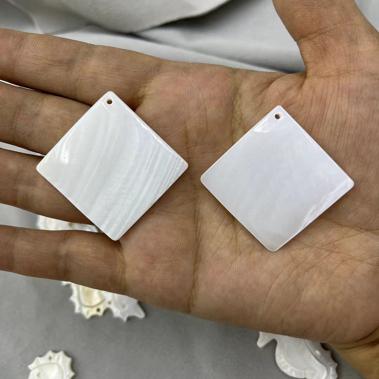 4:46*46mm square diagonal