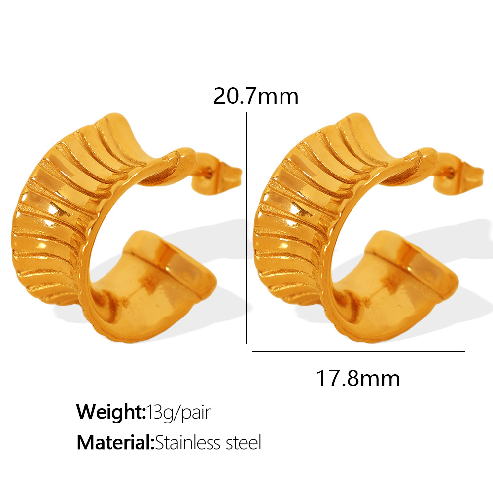 3:EH380 gold earrings