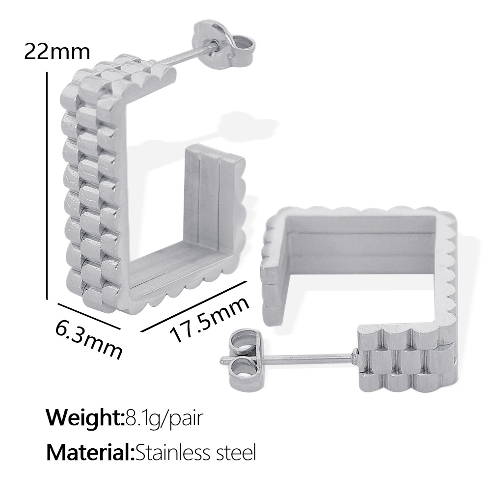 4:EH326 Silver Earrings