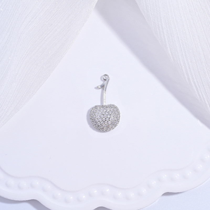 4:Vd1692 white gold white diamond cherry