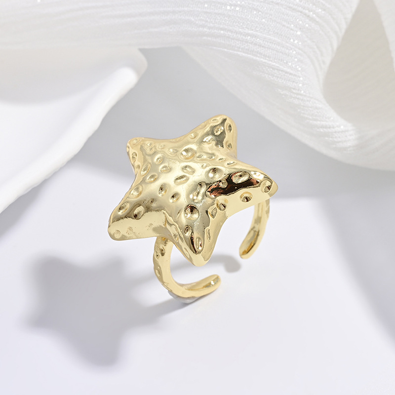 1:Vj713 gold hammered five-pointed star ring