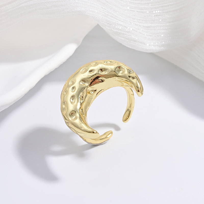 3:Vj714 gold hammered moon ring