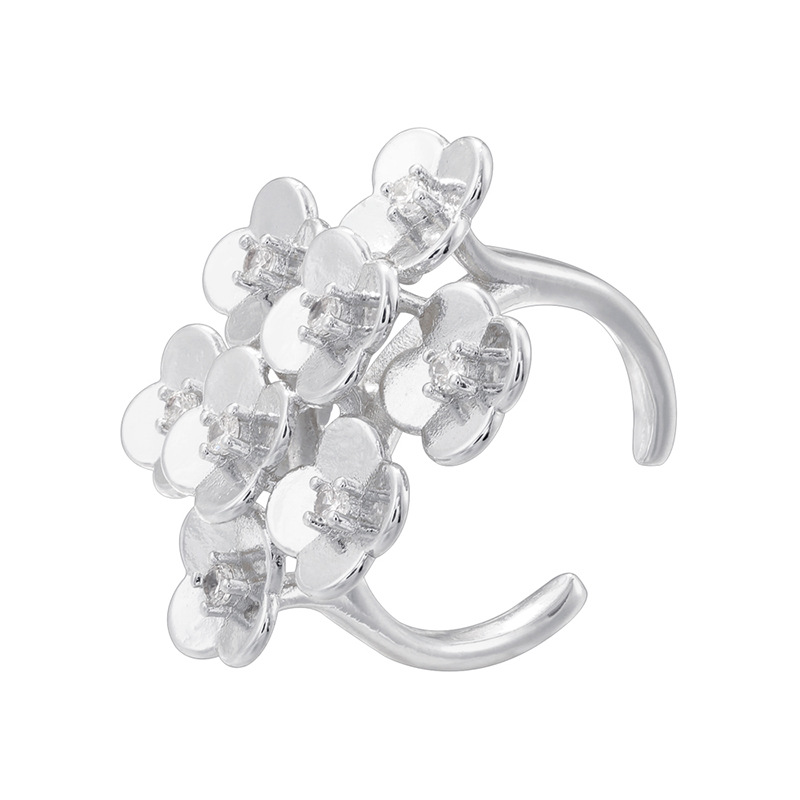 7:Vj708 white gold eight-petal flower ring