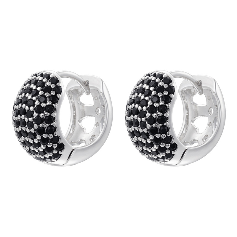 12:1 pair of white gold black diamonds