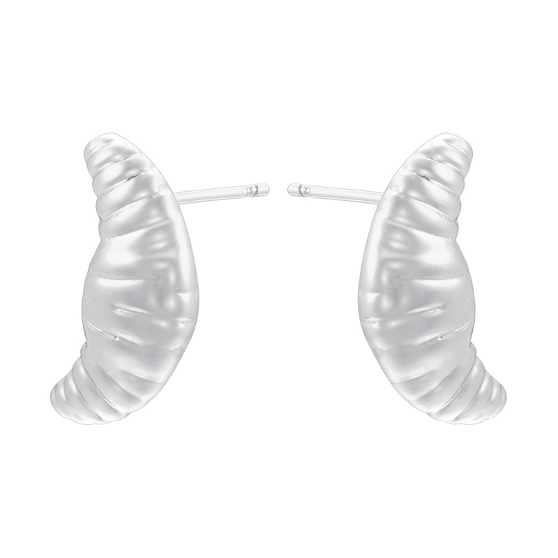 8:Ve1493 white gold 1 pair