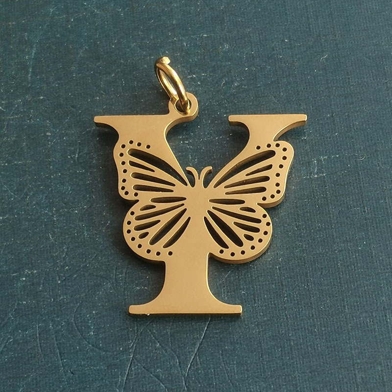 51:Y gold pendant