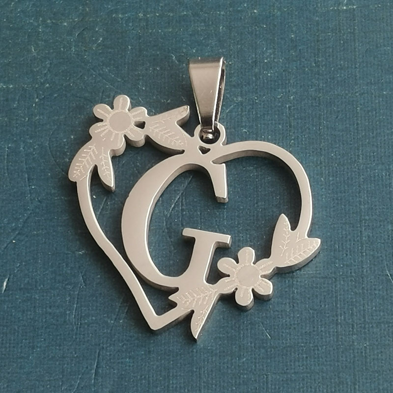 7:G silver pendant