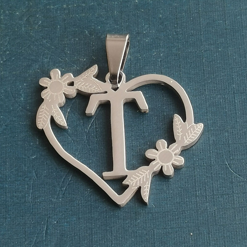 20:T silver pendant