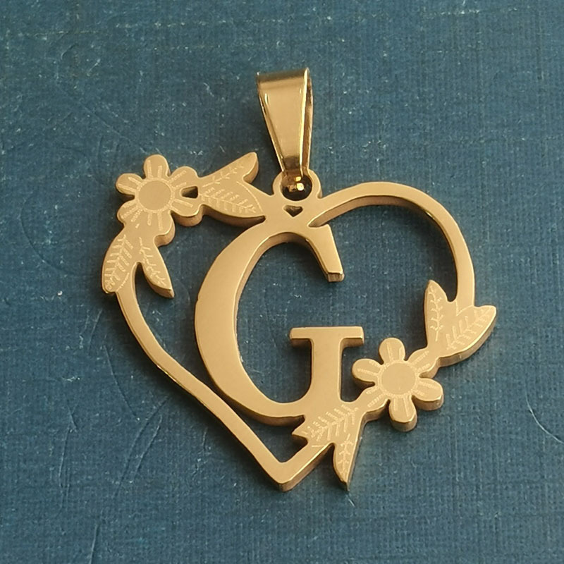 33:G gold pendant