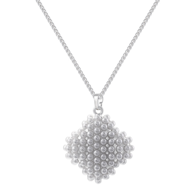 12:White gold diamond necklace