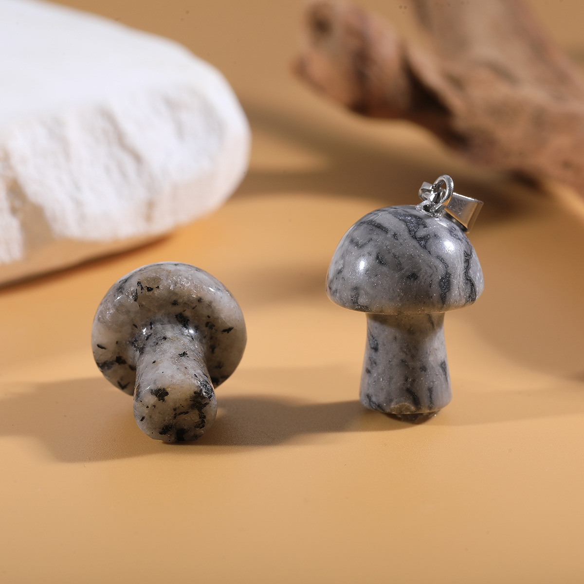 43:Crazy agate (single)