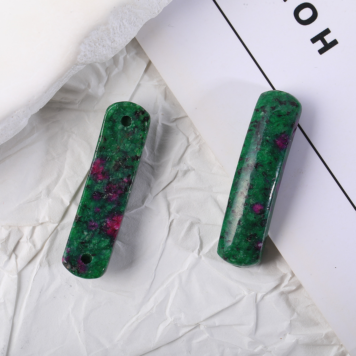 Red and green treasure (single)