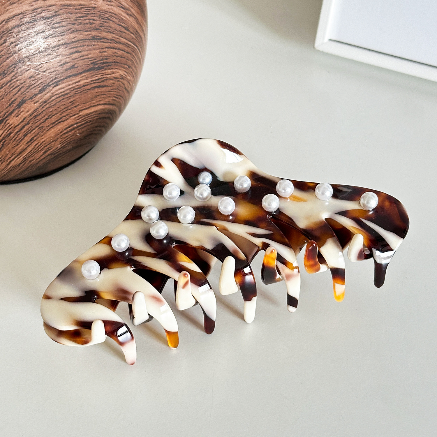 7:White coffee color