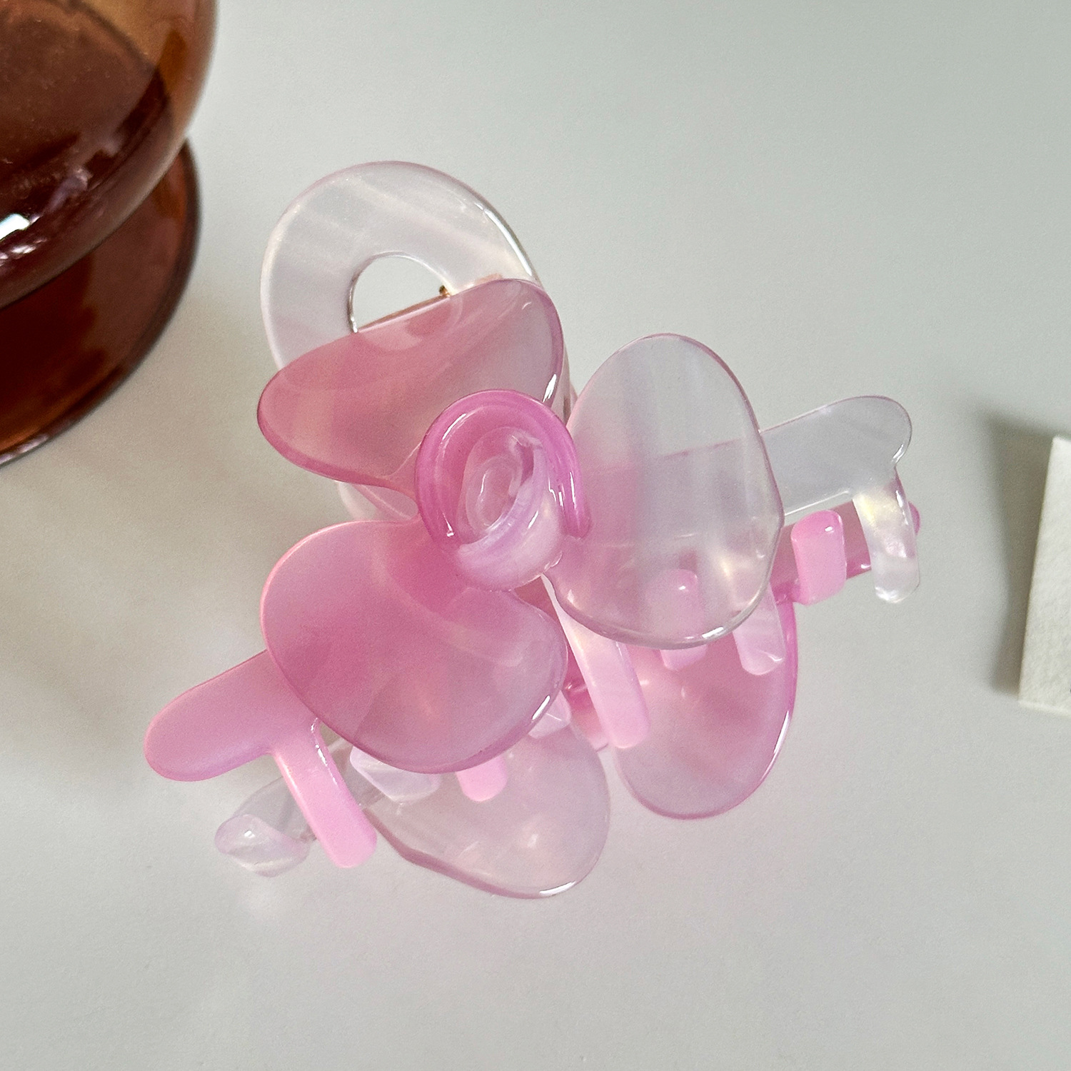 6:Transparent powder