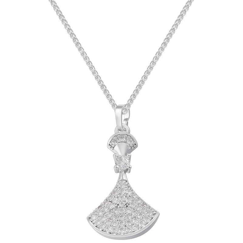 2:White gold white diamond necklace