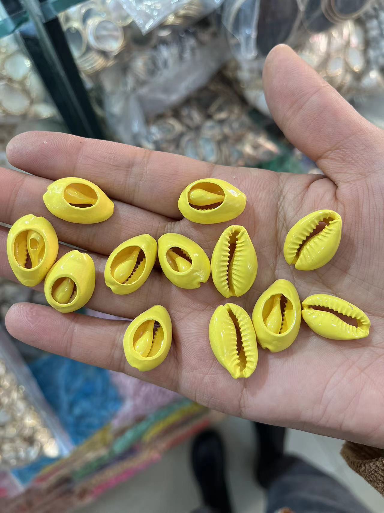 10 yellow