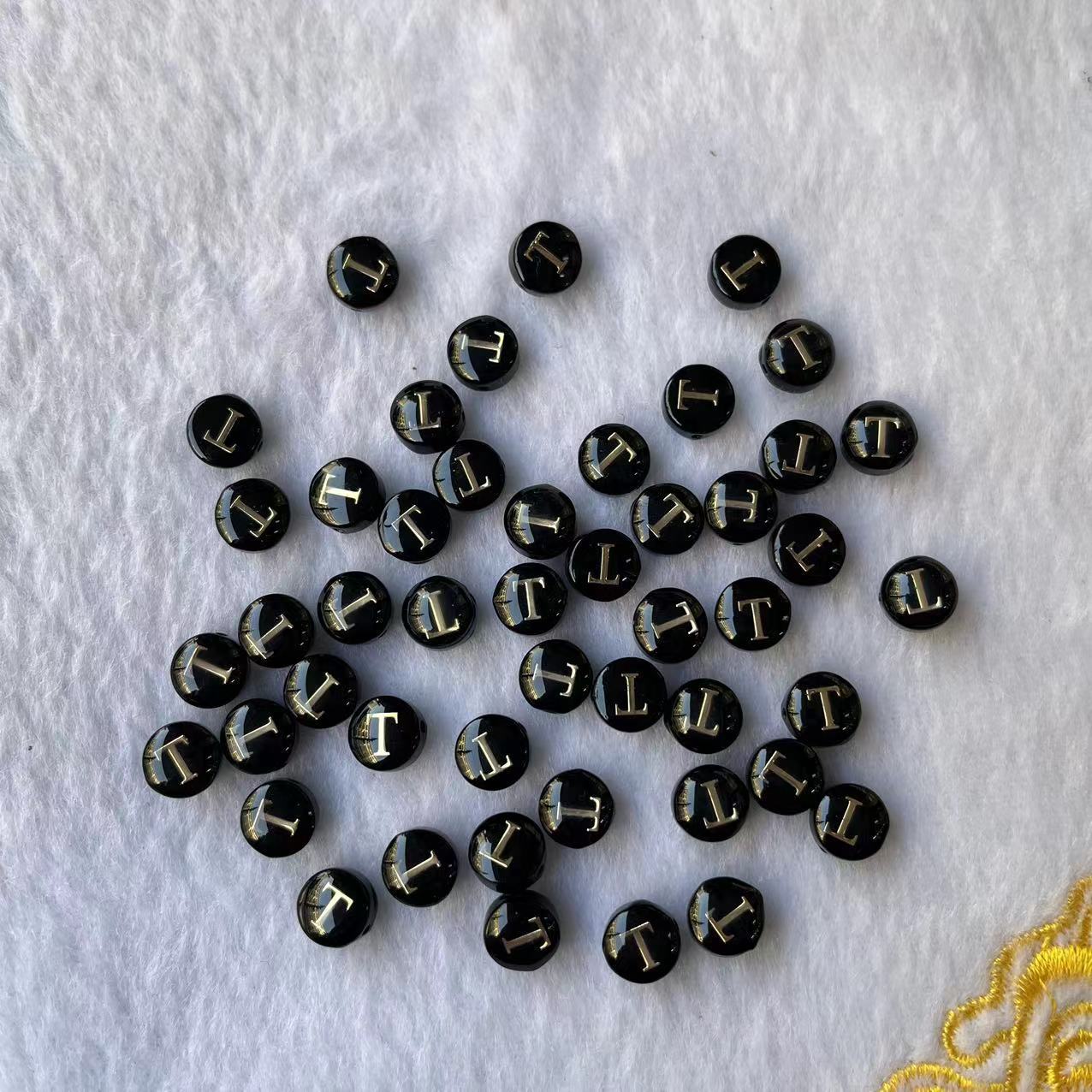 21:LeTTer T (10 pieces per bag)