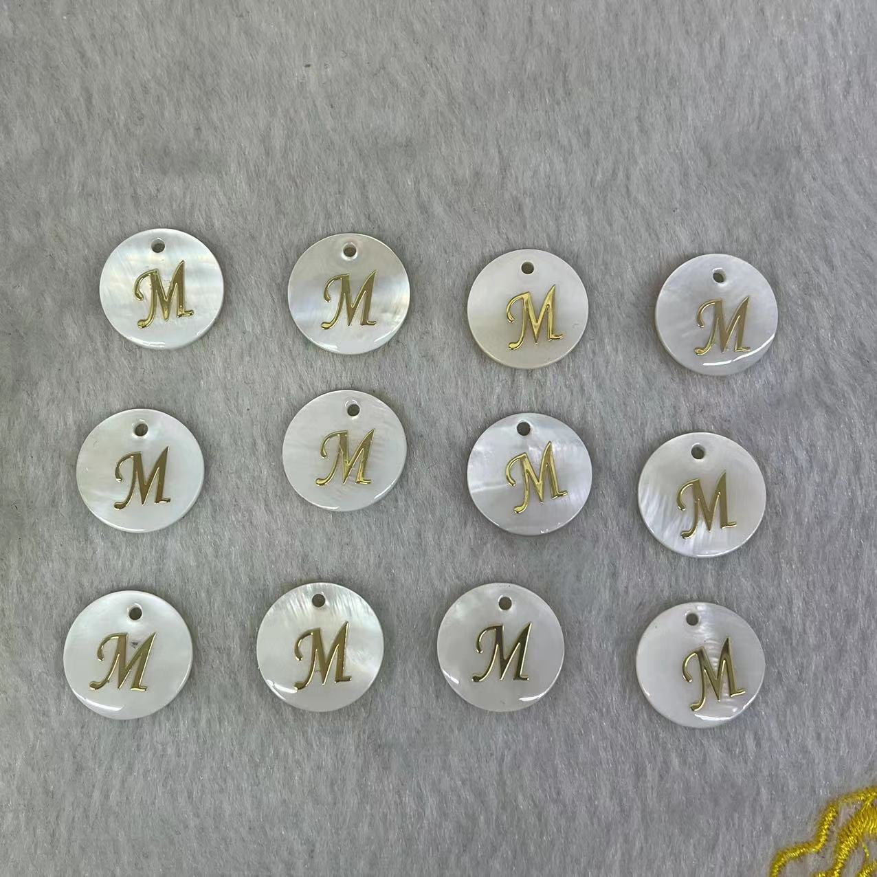 14:Letter M (10 pieces per bag)