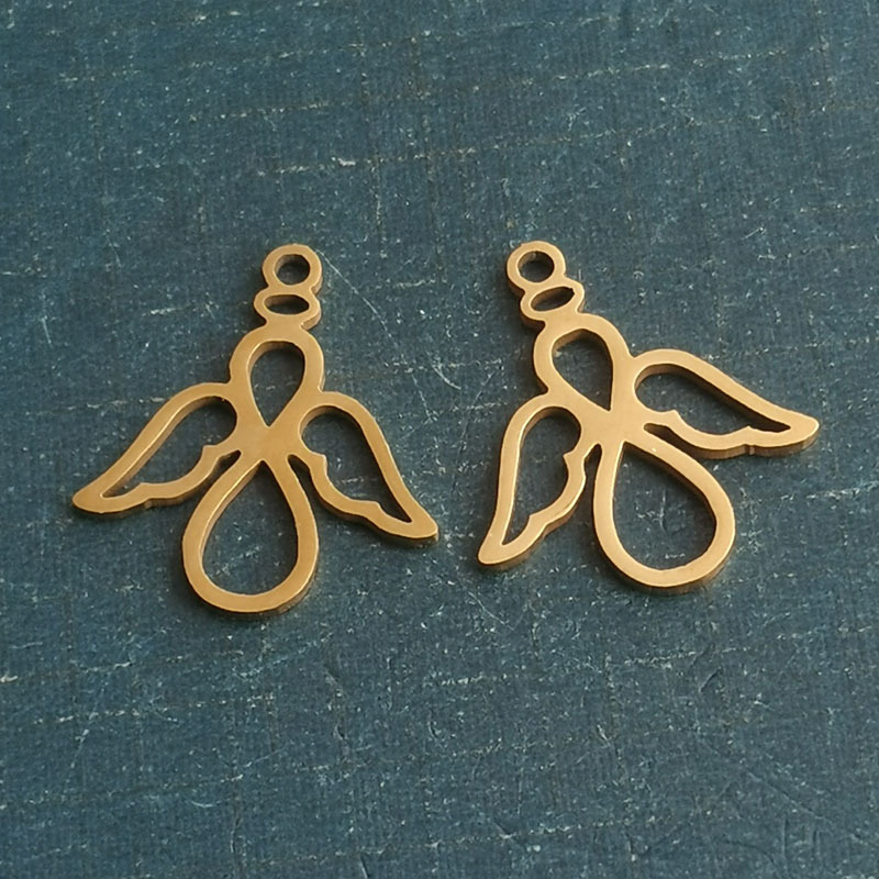 2:Gold pendant (765)