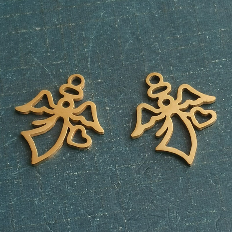 2:Gold pendant (768)