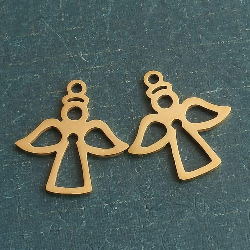 2:Gold pendant (769)