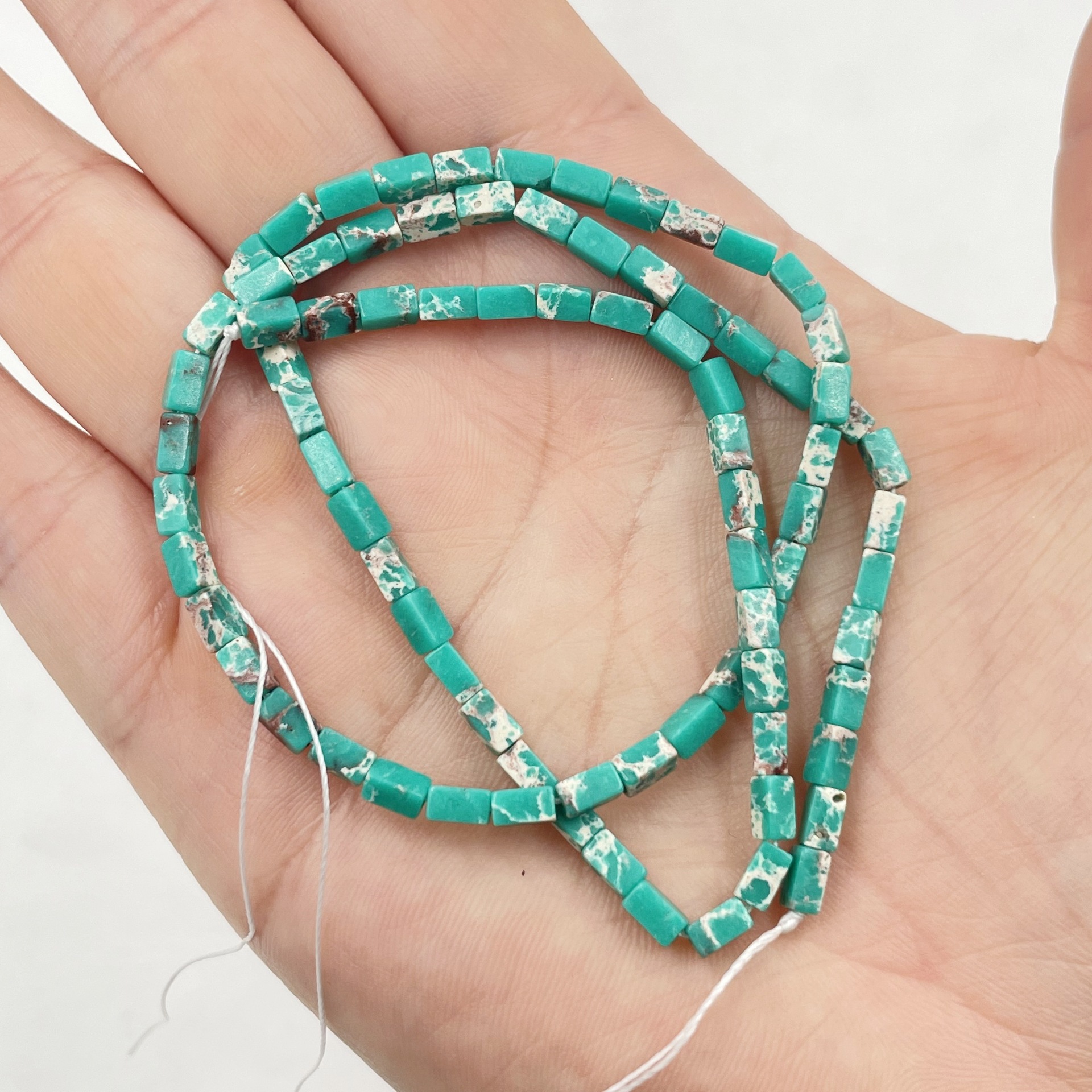 4:Green imperial pine (synthetic)