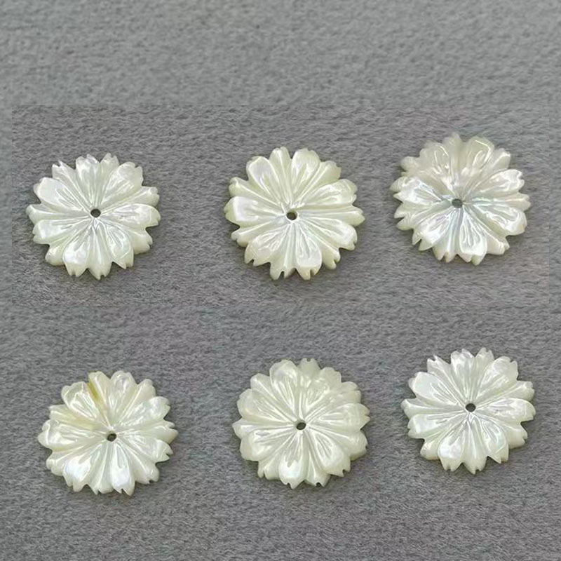 3:White Lip Shell 15mm