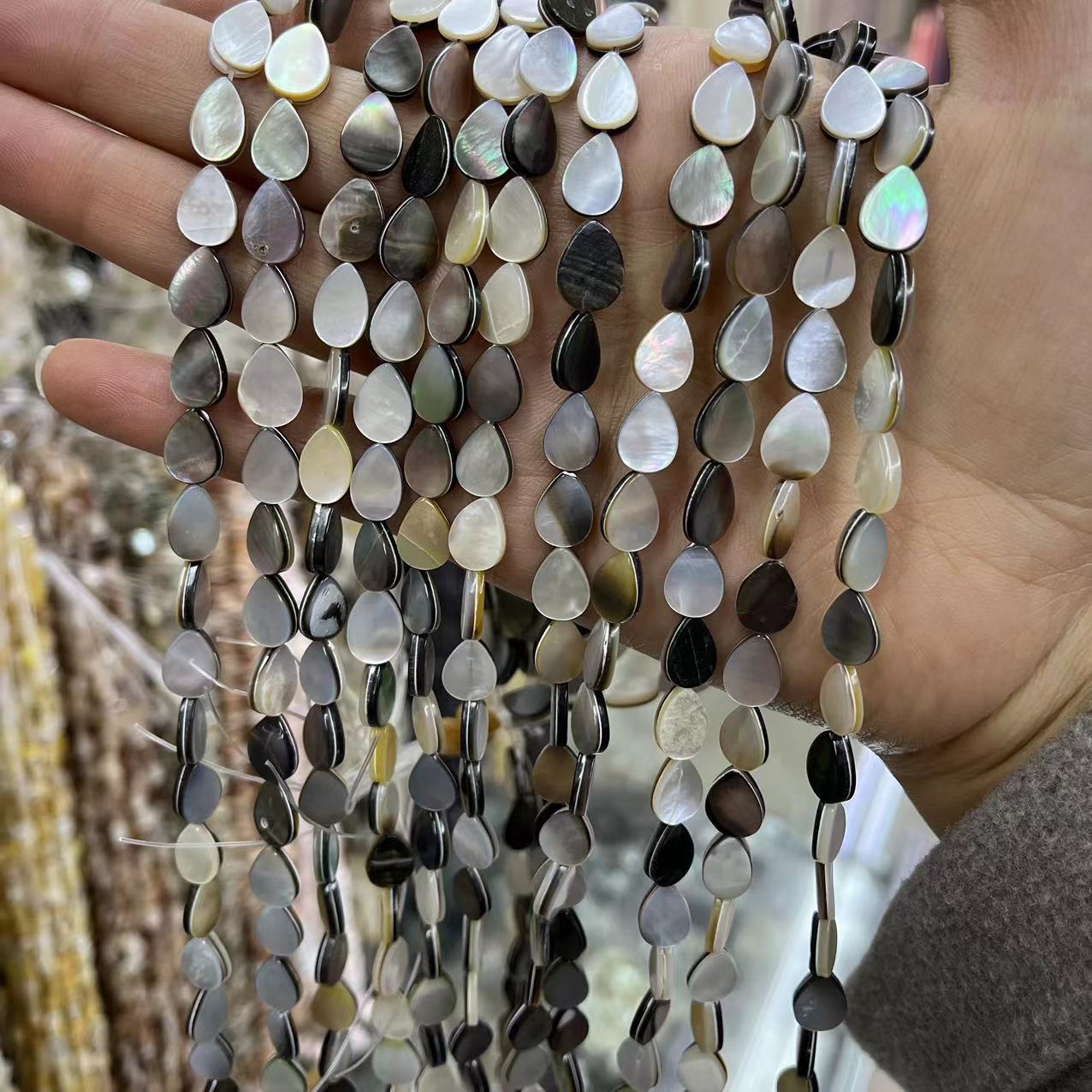 5:Water drops 8*11mm/about 37 pieces