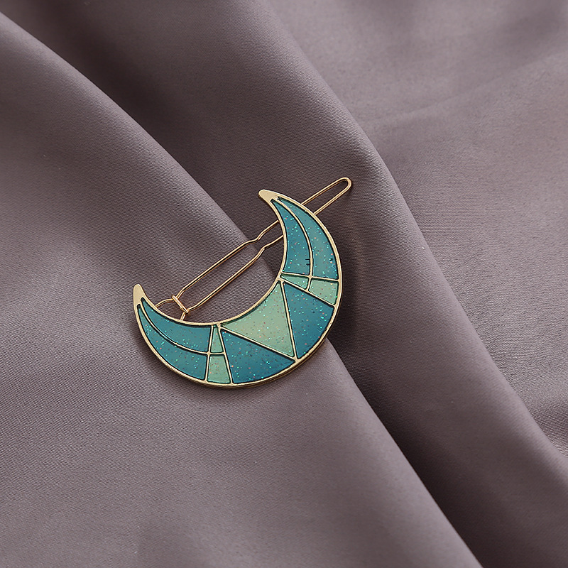 11:Green light flash Moon