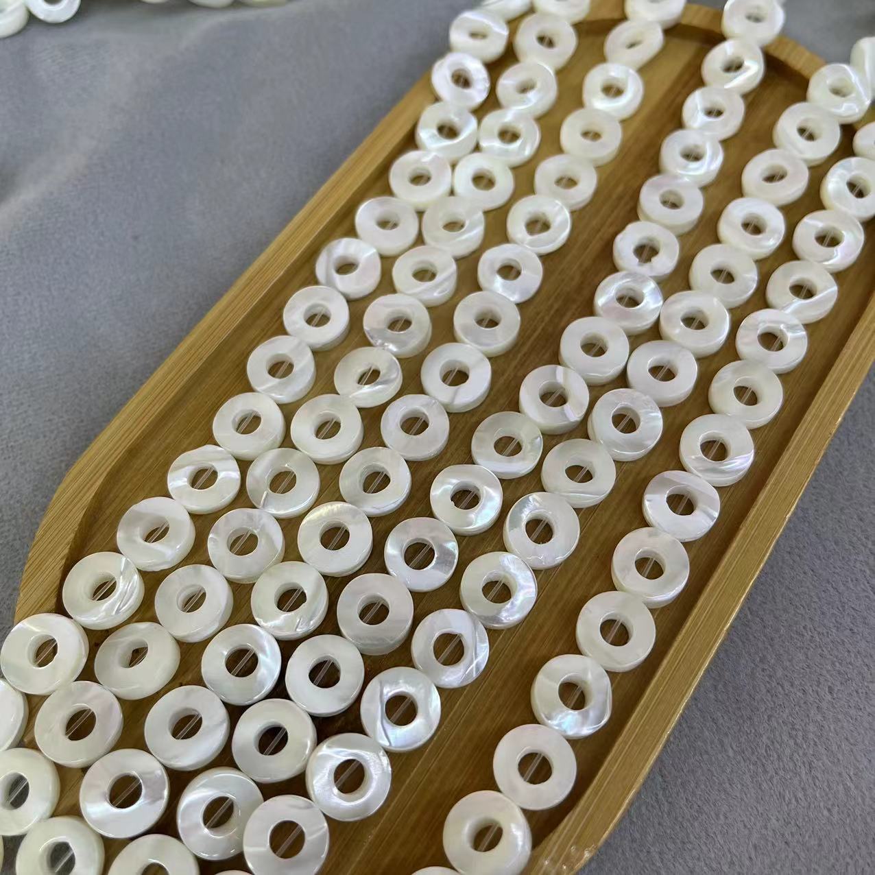 White 8mm/about 50 pieces