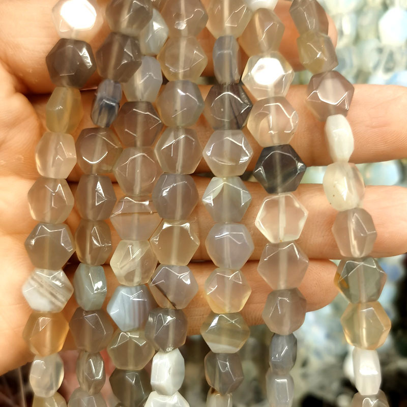 18:Striped gray agate