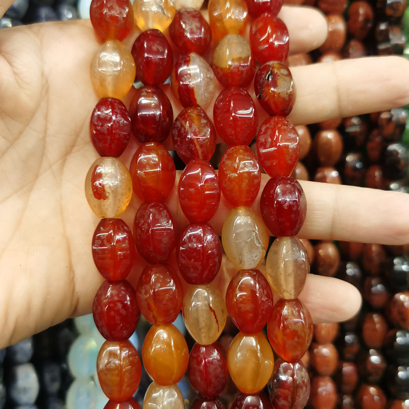 12:Red agate