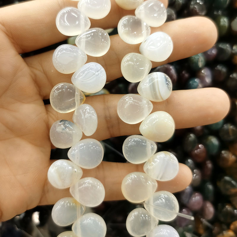 2:White agate