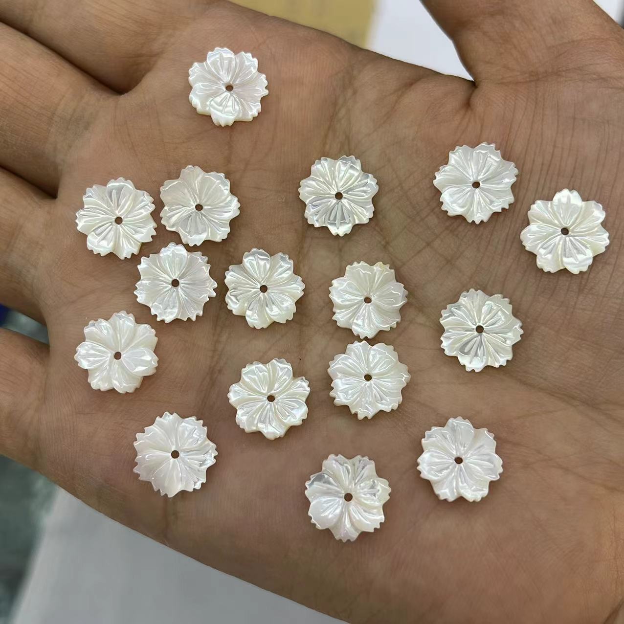 4:12MM White Lip Shell 7-petal flower