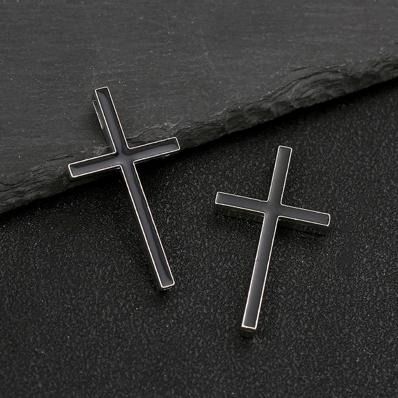 4:Simple Black Cross