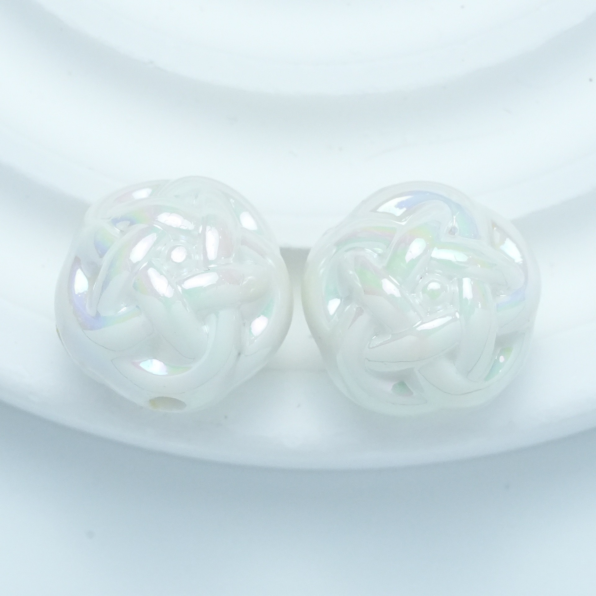 pure white 12mm  About 620 per kilo