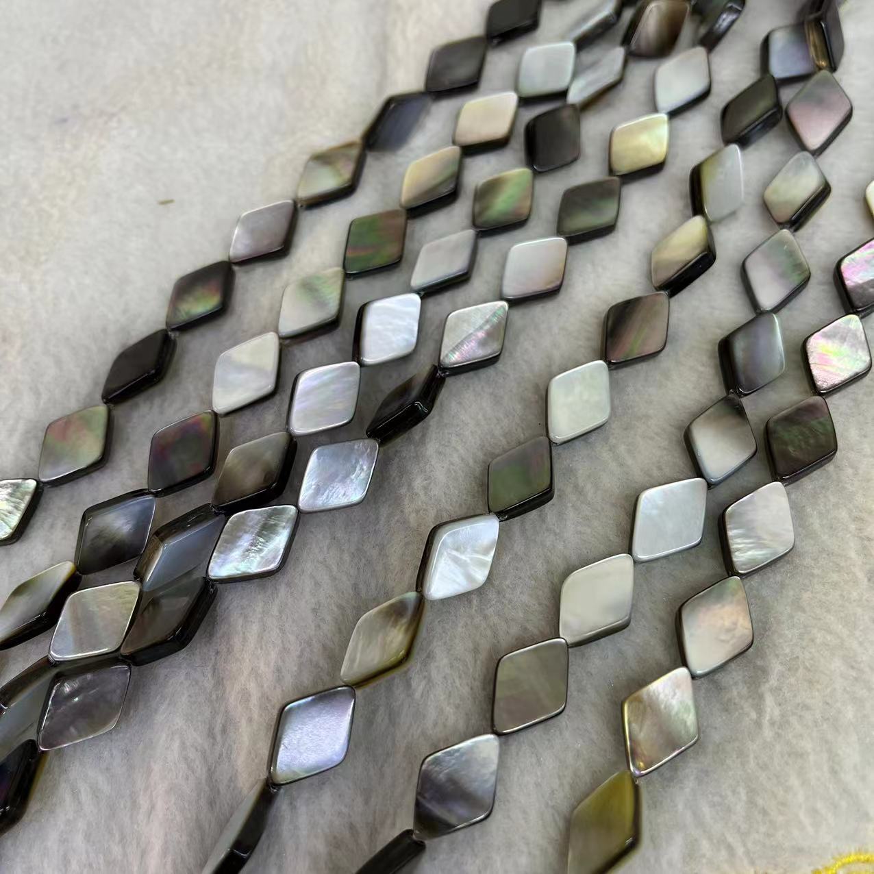 10*15mm/27 pieces per strand