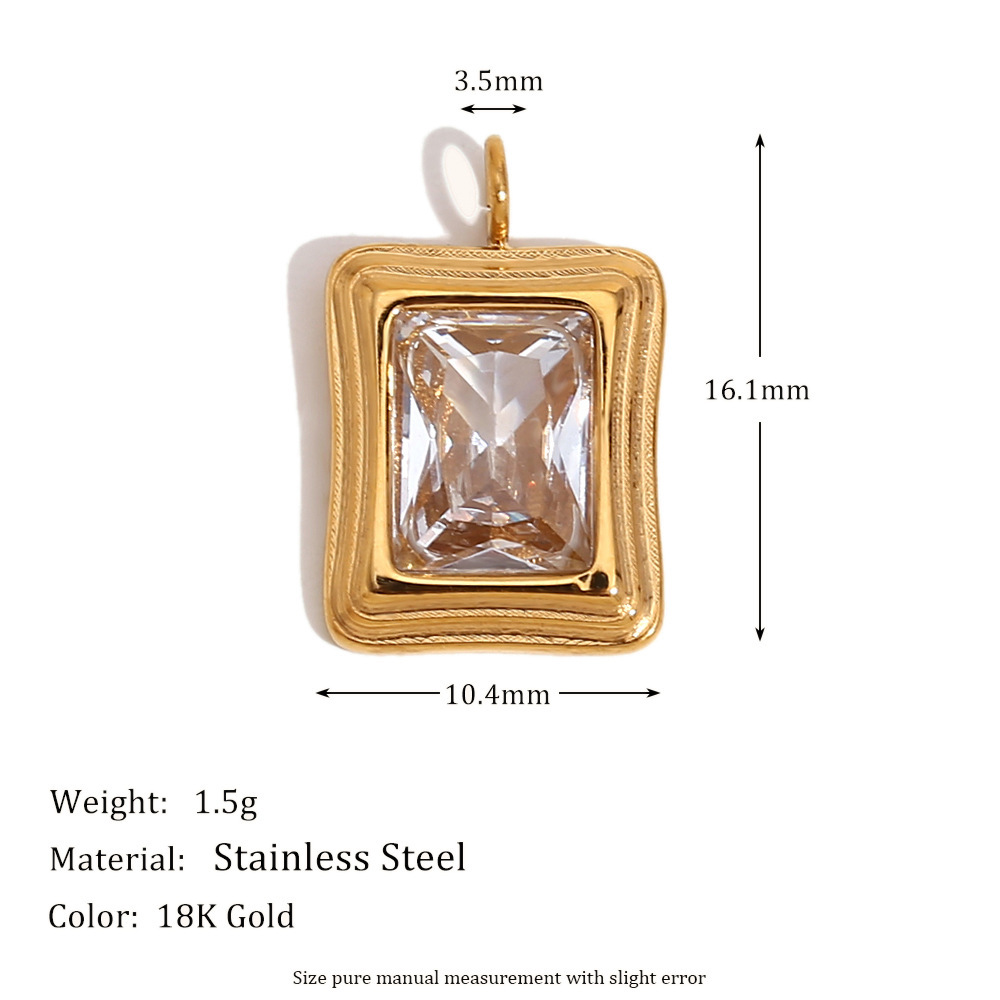 9:Shaped white diamond pendant-gold