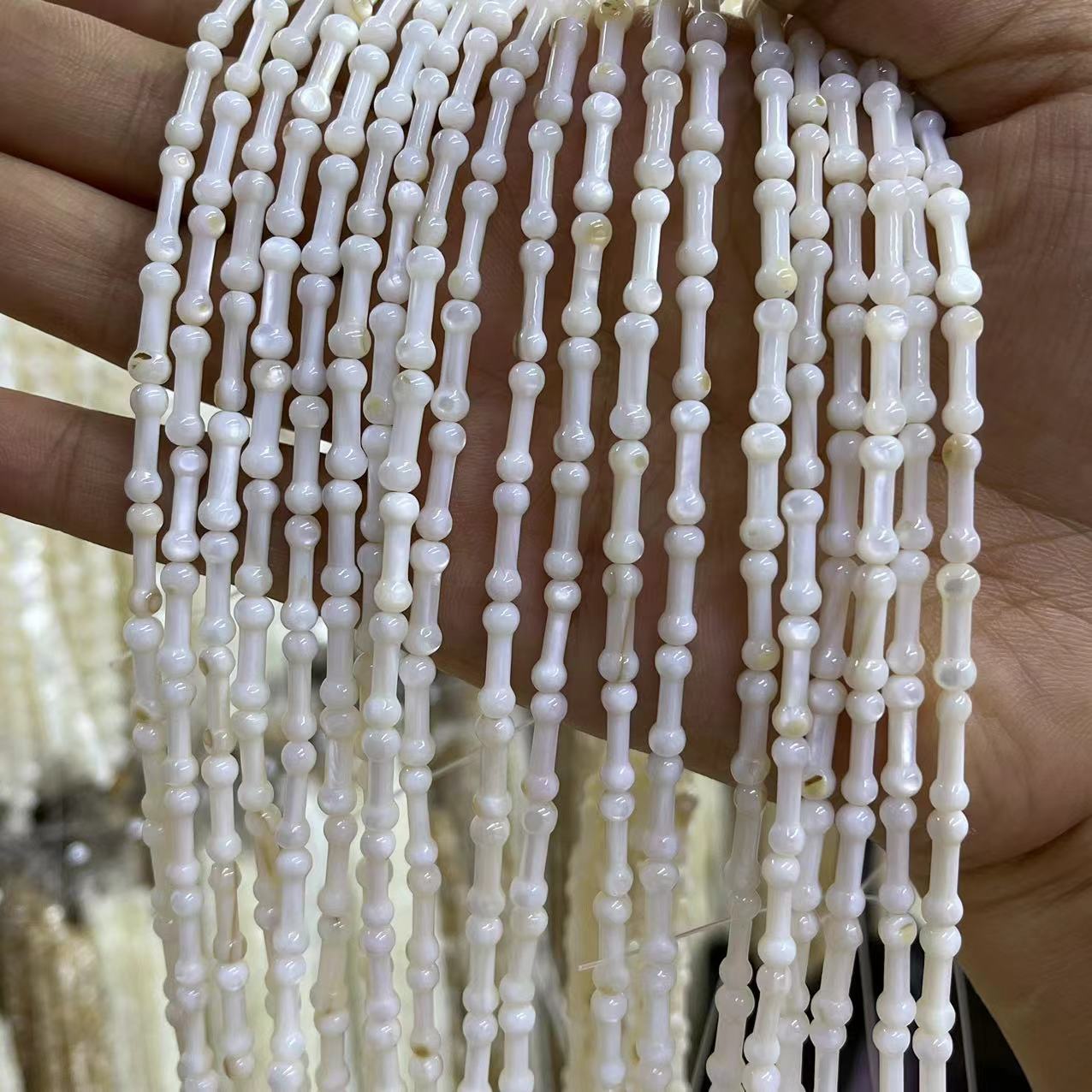 1:White 4*13mm/about 30 pieces