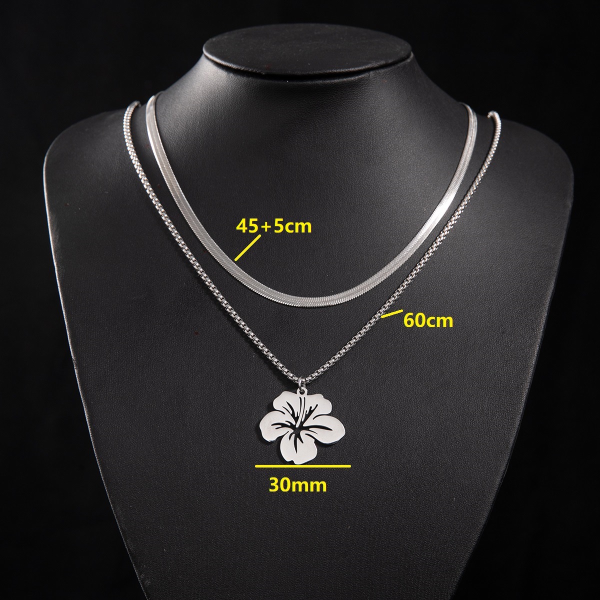 3:Snake bone chain (45 and 5cm) and box chain 60cm