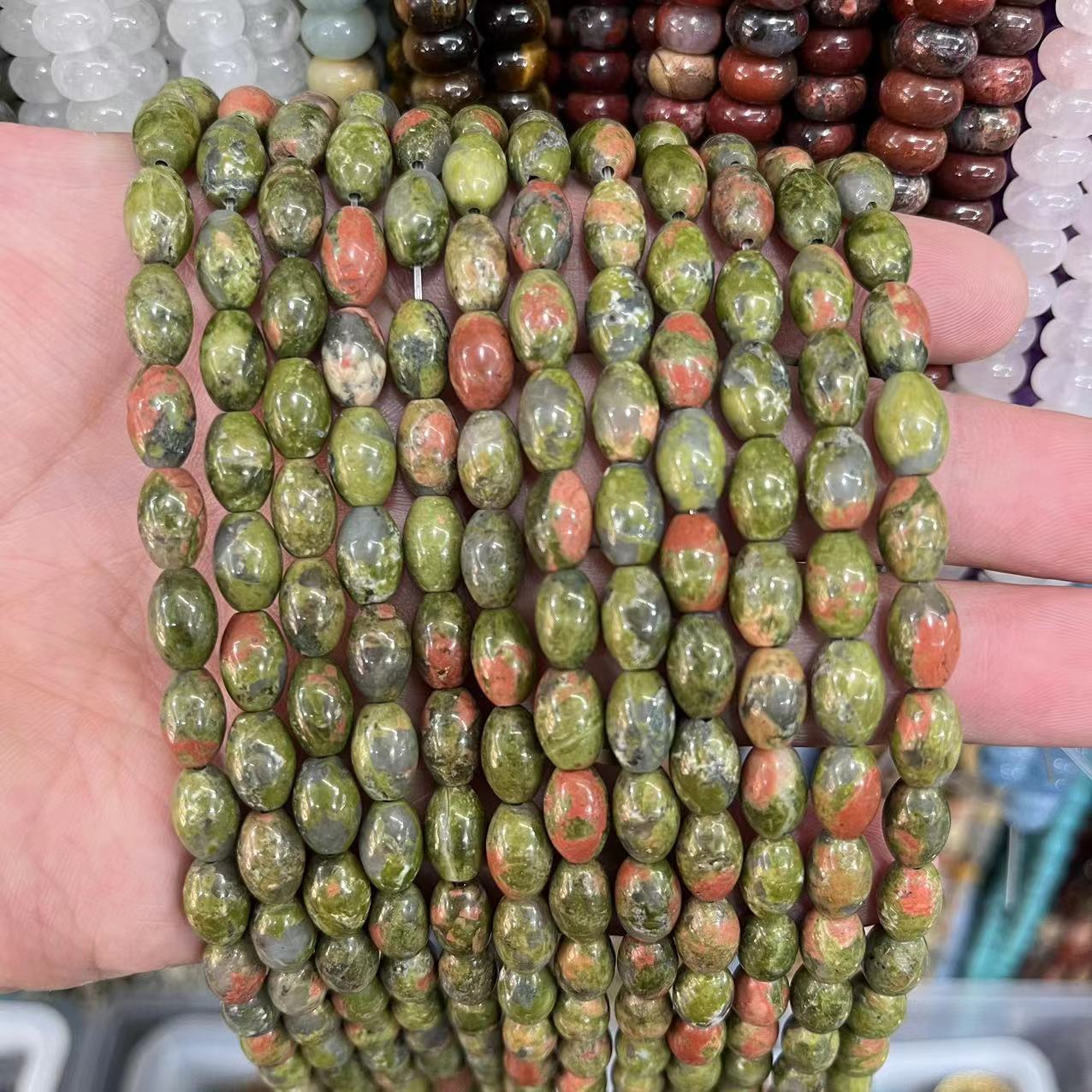 26:Flower green stone