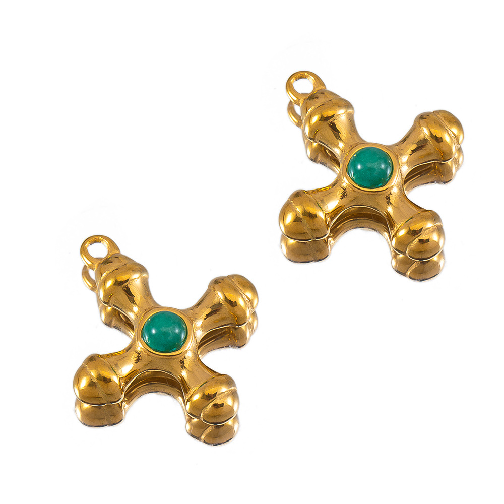 5:20×23mm gold-emerald green stone