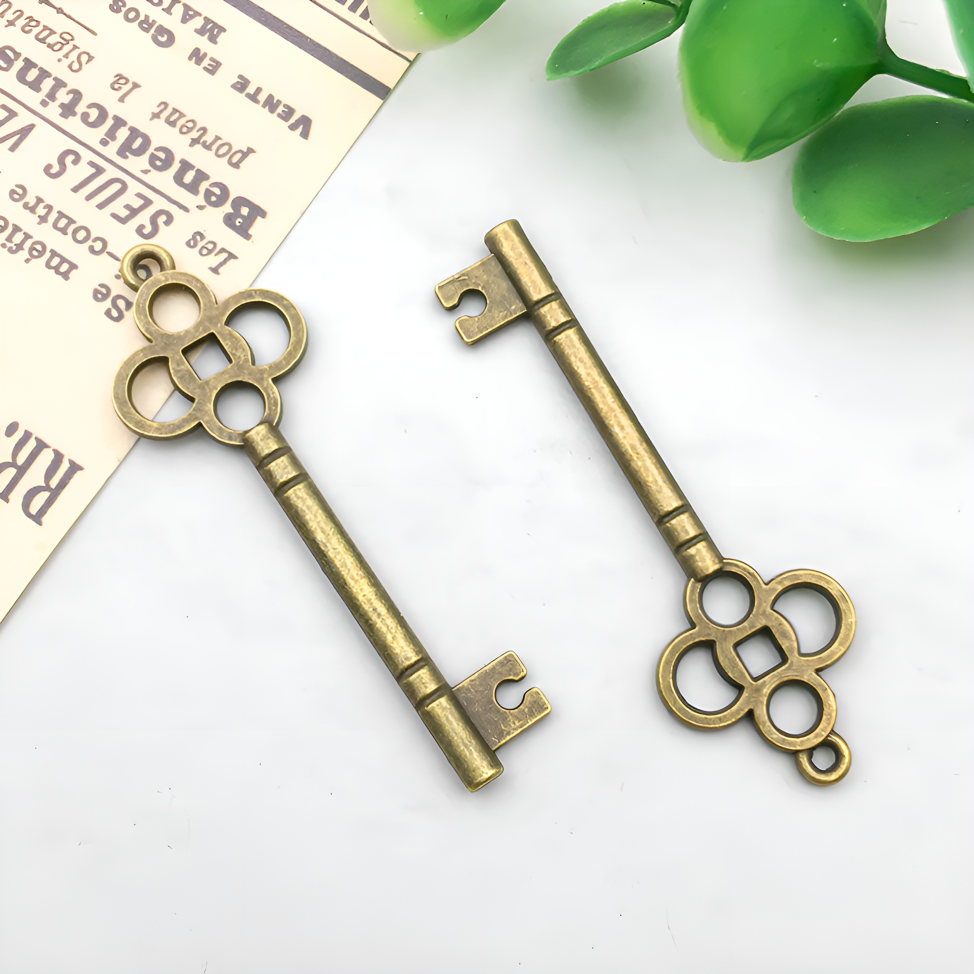 1 ancient green key 15x47mm-1.5g-2319