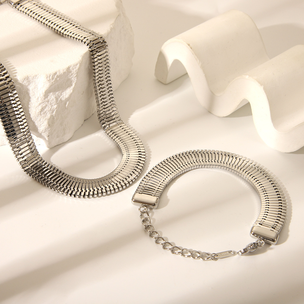 1:YYSU024090-P (YYN023473-P YYB023205-P)