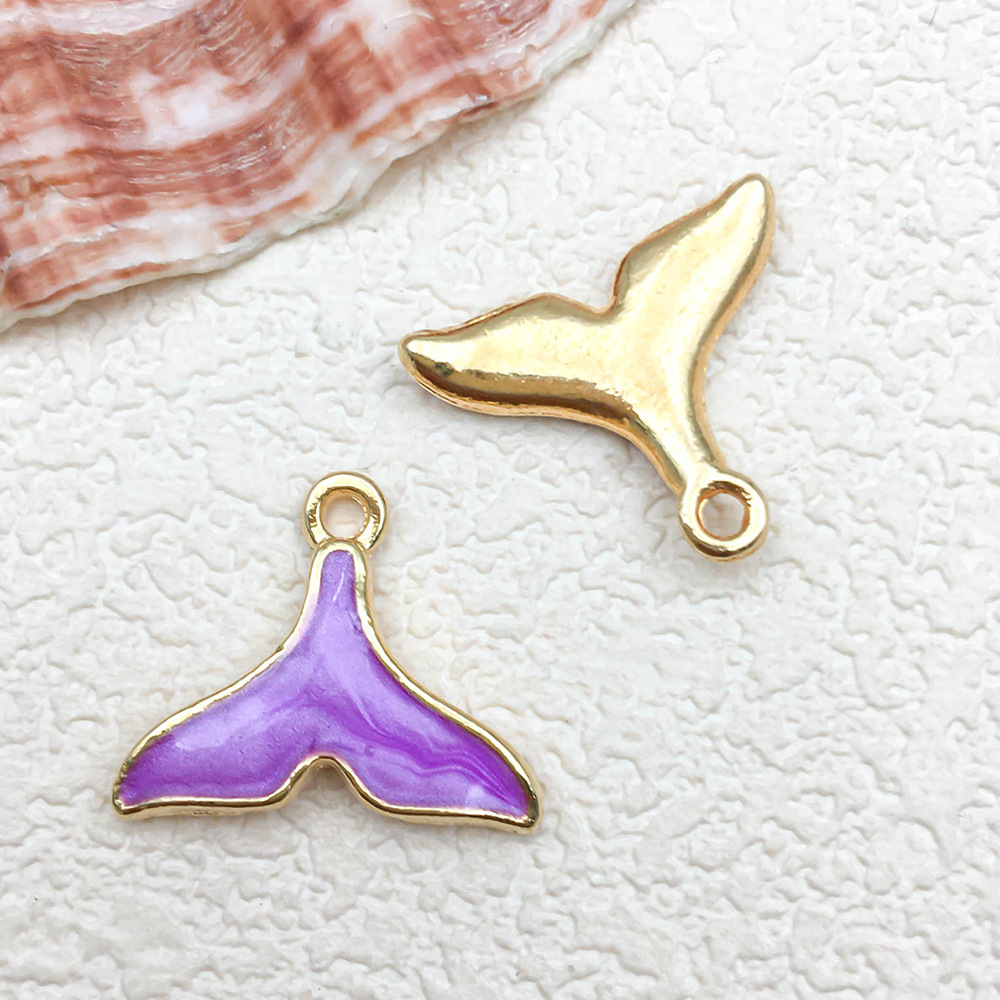 1 mermaid tail 15x17mm-1.1g-9920