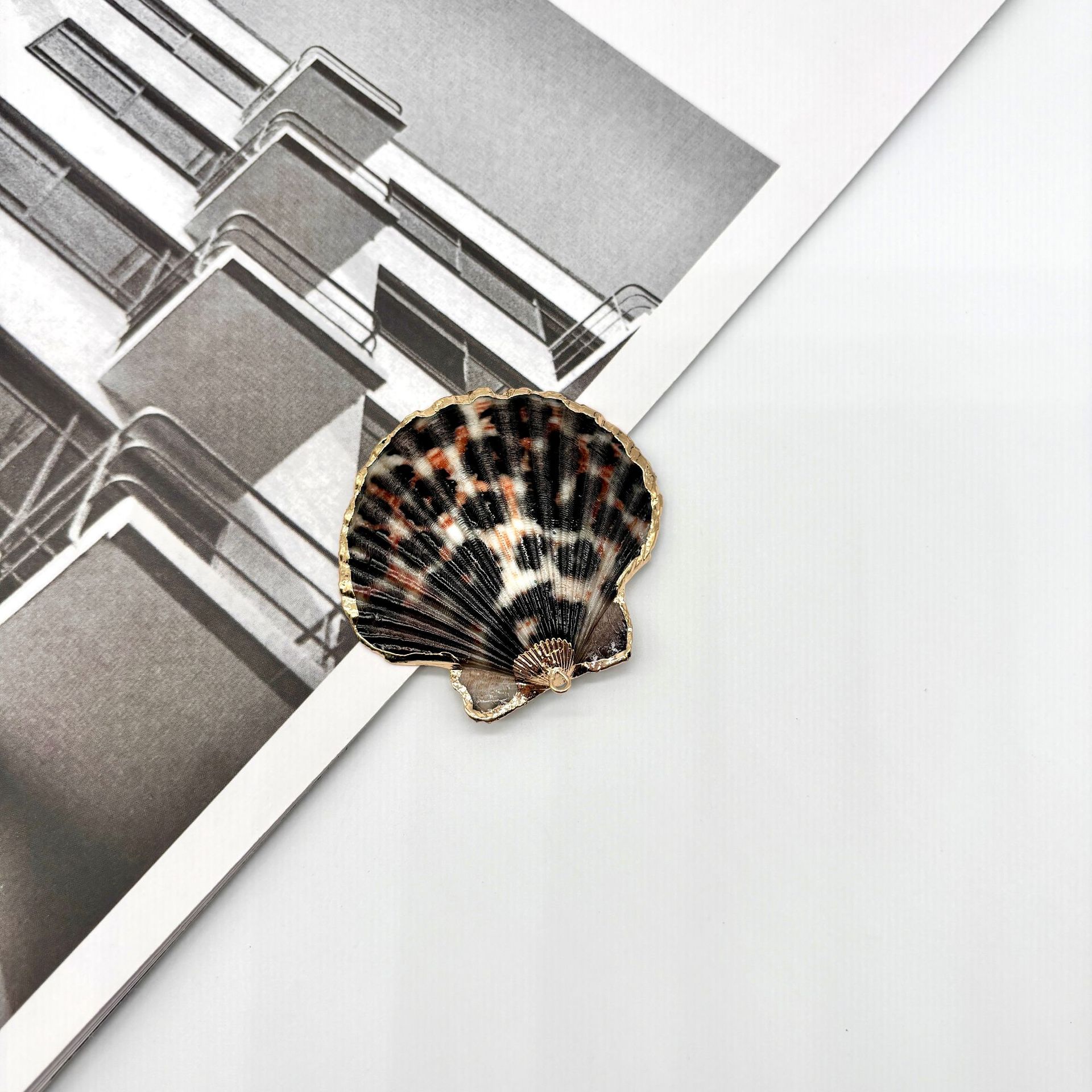 3:black leopard print